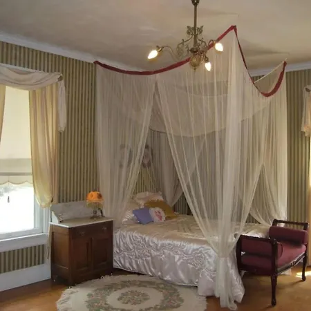 512 Maon House Bed And Breakfast